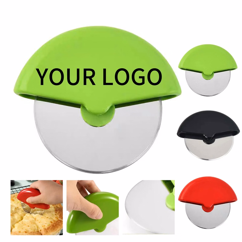 Compact Pizza Cutter