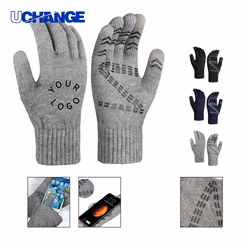 Thermal Gloves Pair with Touchscreen Function for Outdoor Use