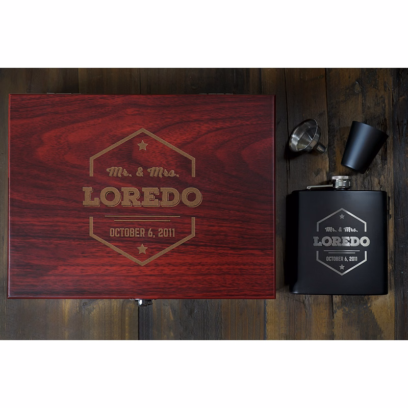 Black Flask Set in Rosewood Box