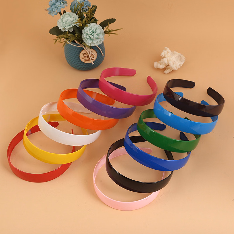 Plastic Wide Brimmed Headband