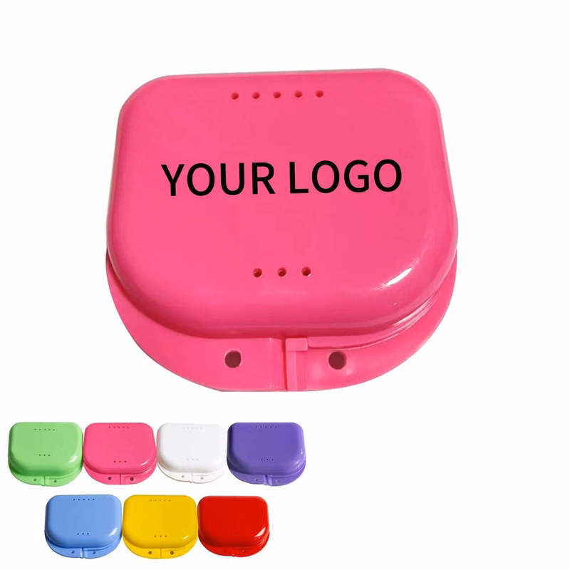 Compact Retainer Case with Vent Holes