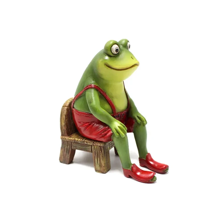Cute Resin Frog Sculpture 1