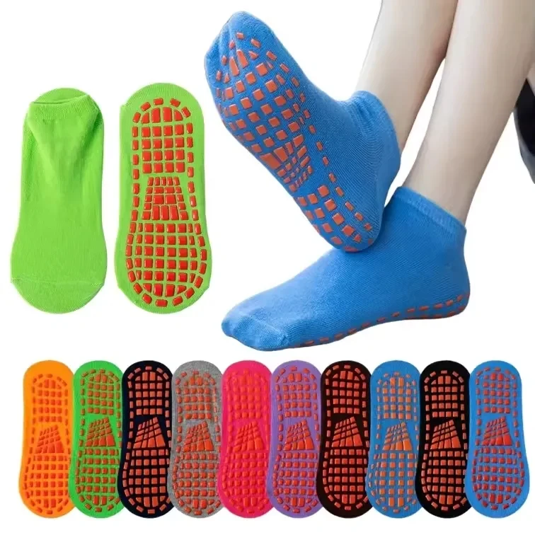 Non Slip Yoga Socks with Silicone Points 1