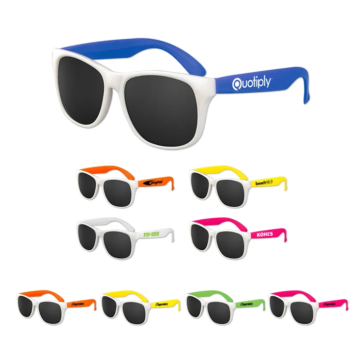 White Frame Classic Sunglasses 1
