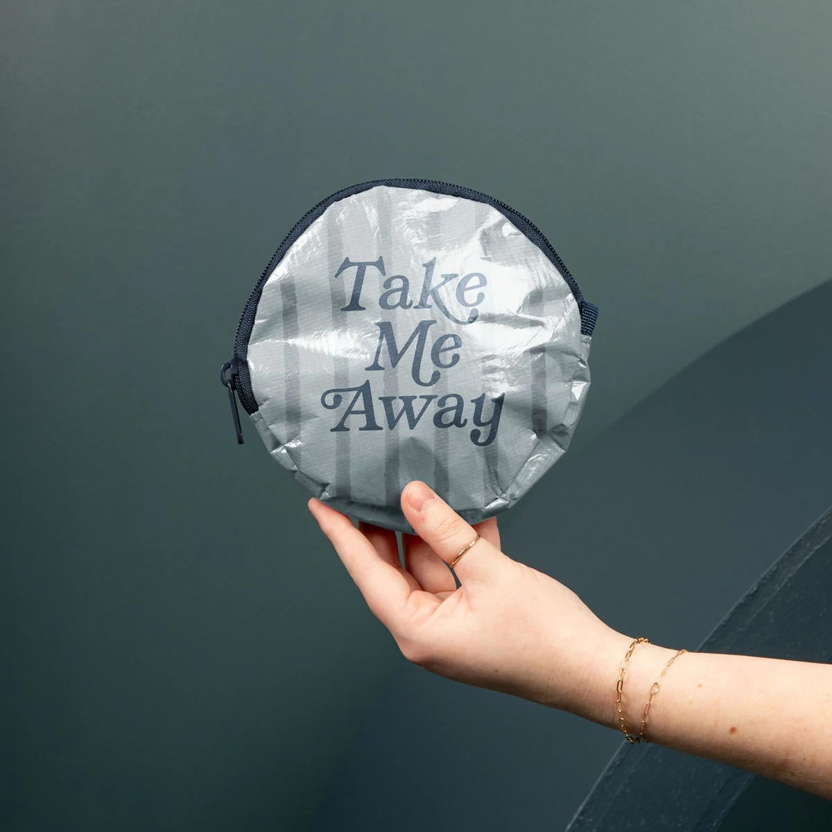 PANCAKE POUCH - LAMINATED NON-WOVEN RPET 1