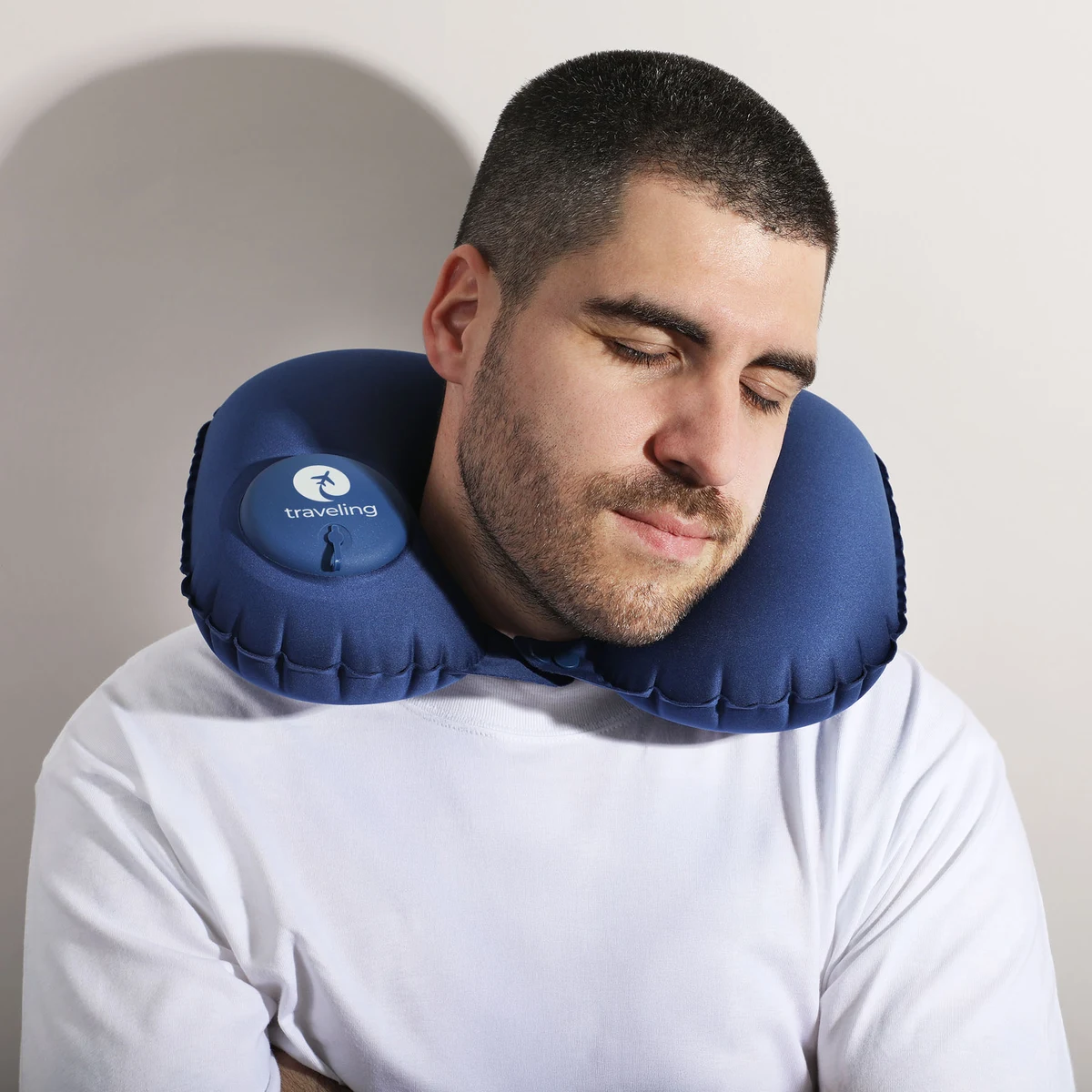 Airie Inflatable Travel Neck Pillow 1