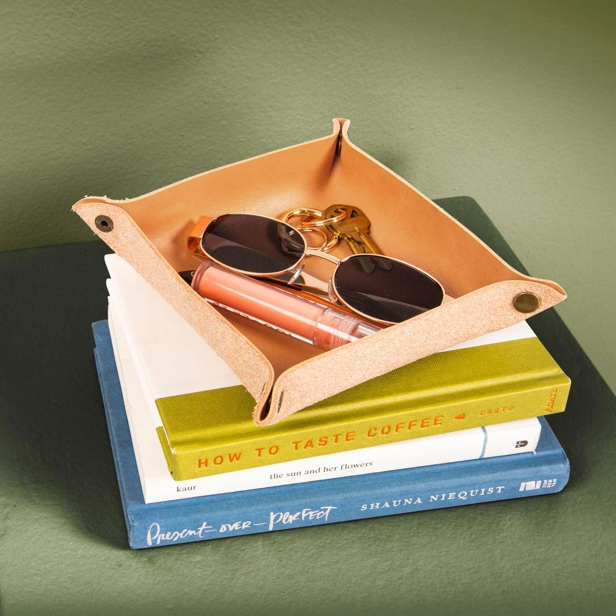 Valet Tray - Debossed Leather 1